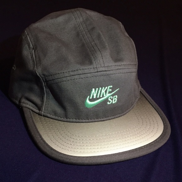 Nike SB SnapBack