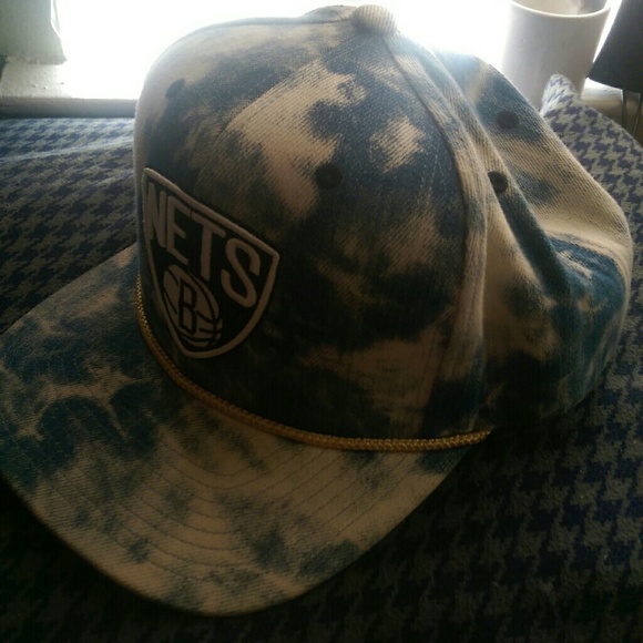 Mitchell & Nesh  Denim Acid Wash Nets Snapback