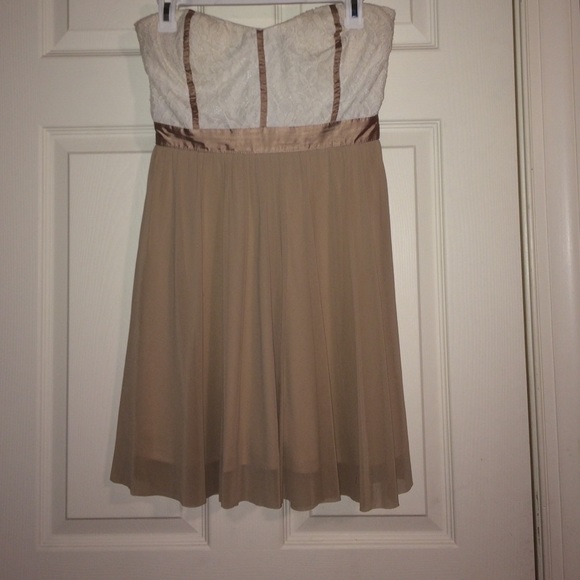Cute tan and white lace dress!
