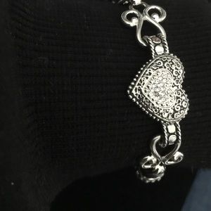 Nwob Love Dust bracelet missing crystal