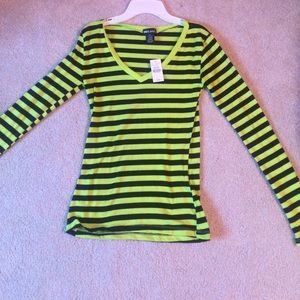 Striped long sleeve v neck
