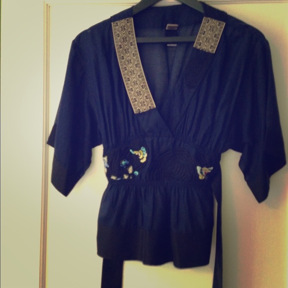 Lithe embroidered kimono wrap shirt