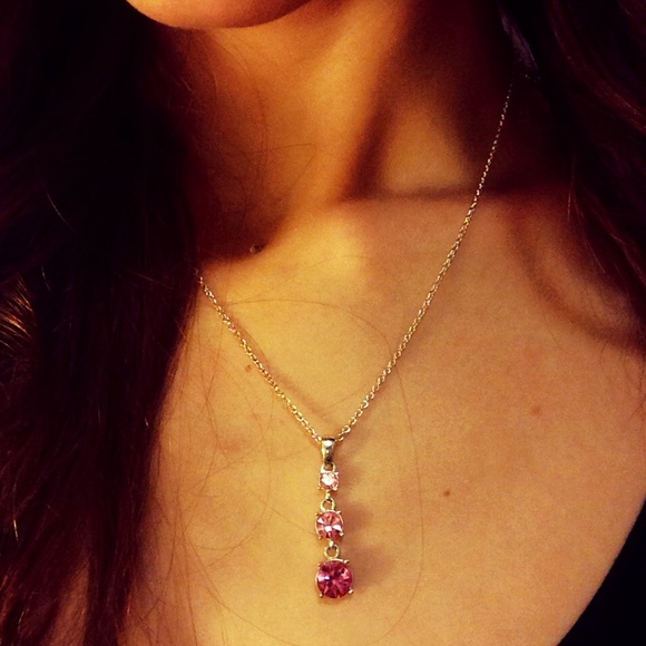 Vtg Pink rhinestone necklace silver chain crystal