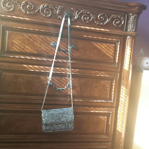 Silver Sequined Satchel - Picture 3 of 4