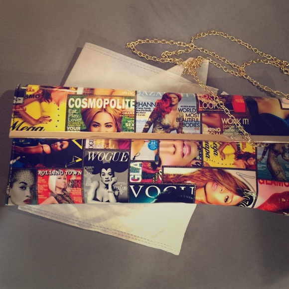 Magazine clutch bag