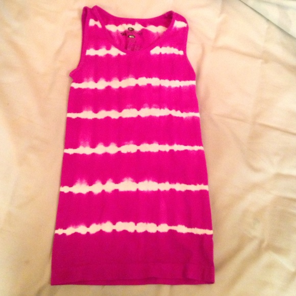 Tank top - Picture 1 of 3