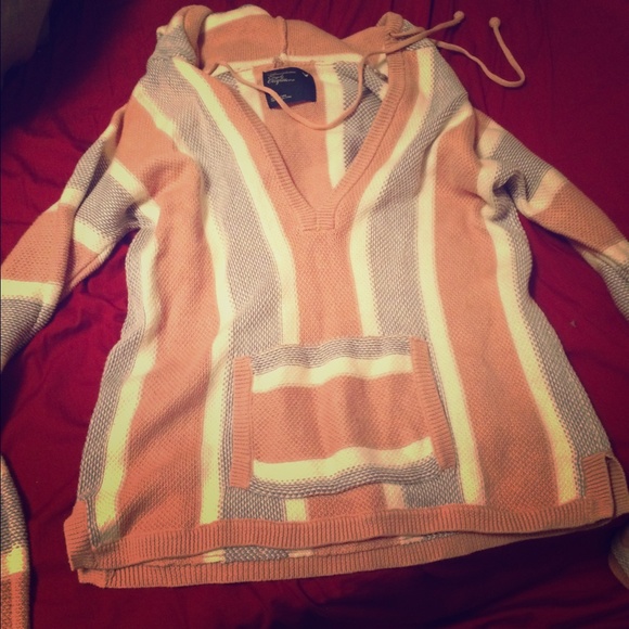AEO "drug rug" comfy boho sweater