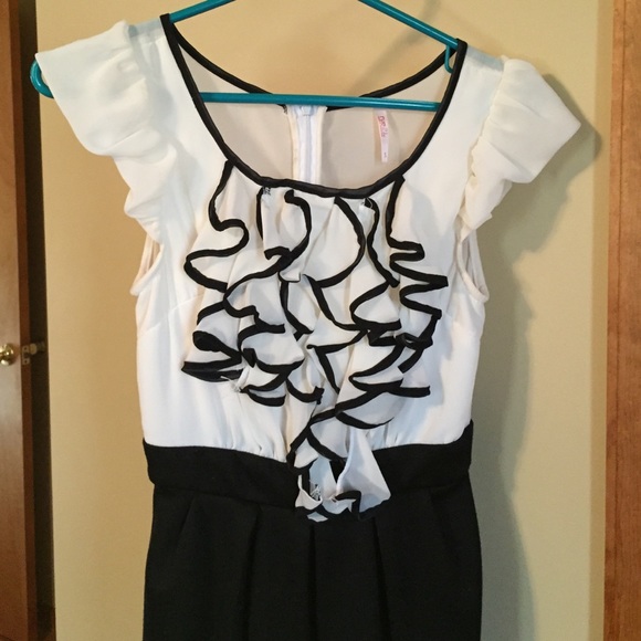 Rue 21 size small dress - Picture 1 of 3