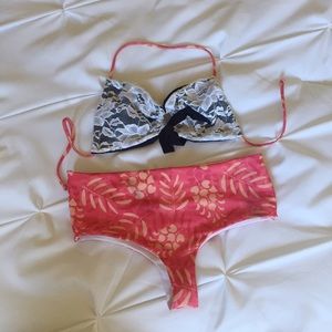 Meegan Elizabeth Set