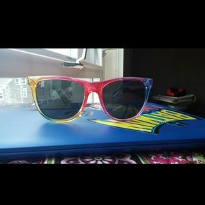 Victoria's Secret PINK wayfarer style sunglasses
