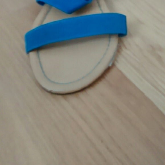 Blue gladiator sandals with back zipper - Picture 3 of 3