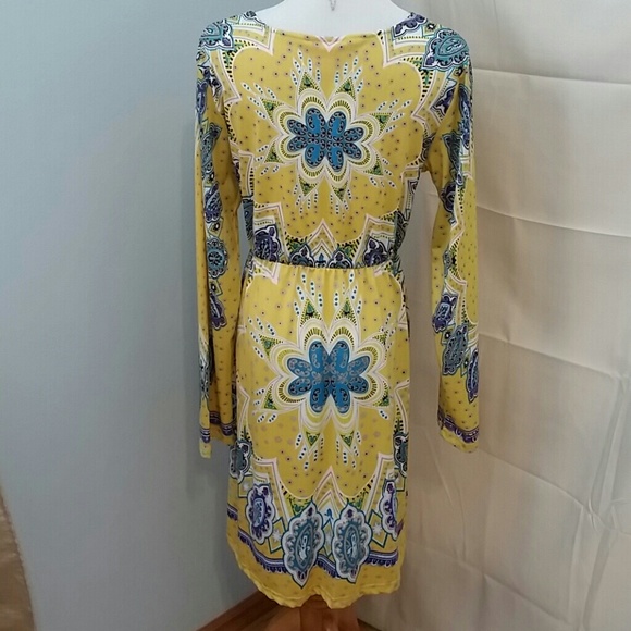 Yellow Abstract Dress - Picture 3 of 4
