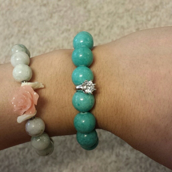 Beaded handmade bracelet - Picture 3 of 3