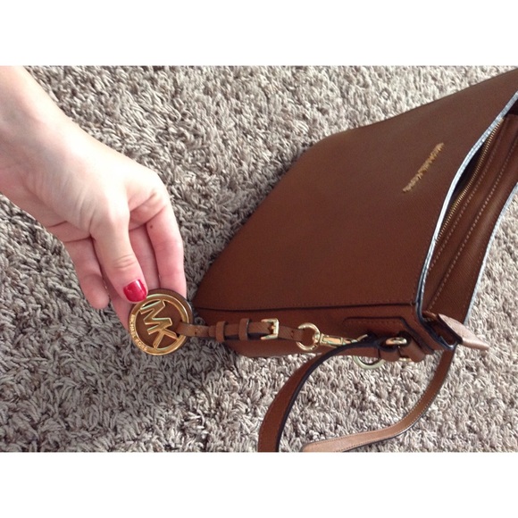 Purse - Picture 3 of 4