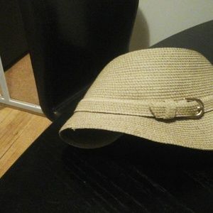 ♢♢ SALE ♢♢ Talbots Petite Straw Hat