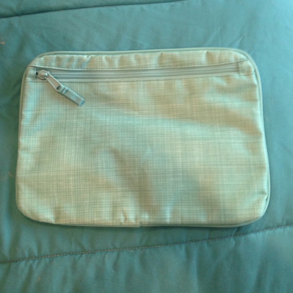 Thirty one Cosmetic/storage bag