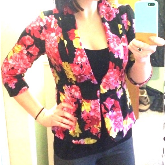 Pink and Yellow Floral Blazer - Picture 2 of 4