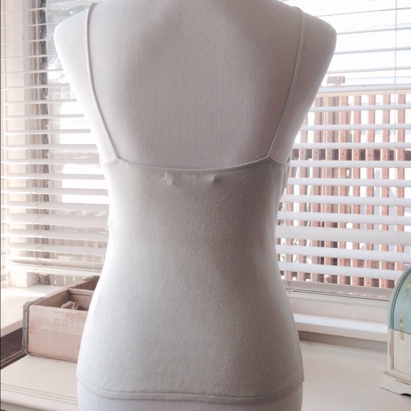 💫Banana Republic Pastel Green Silk Camisole - Picture 2 of 4