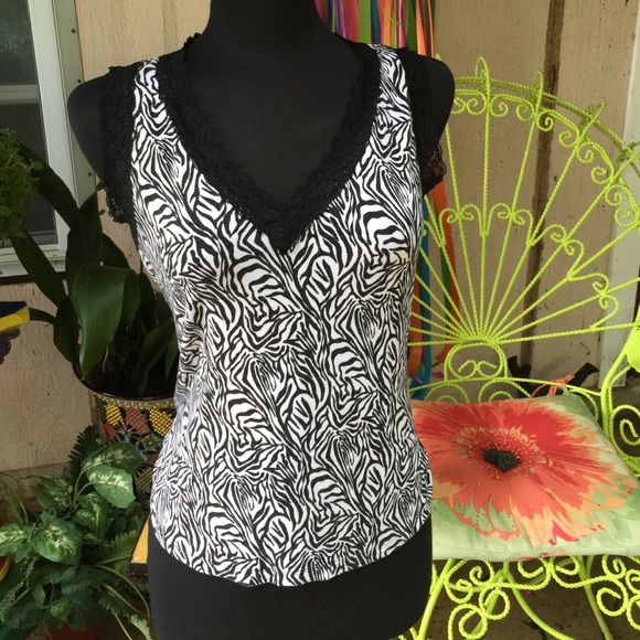 Black & white tank top