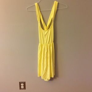 Do not look good in yellow