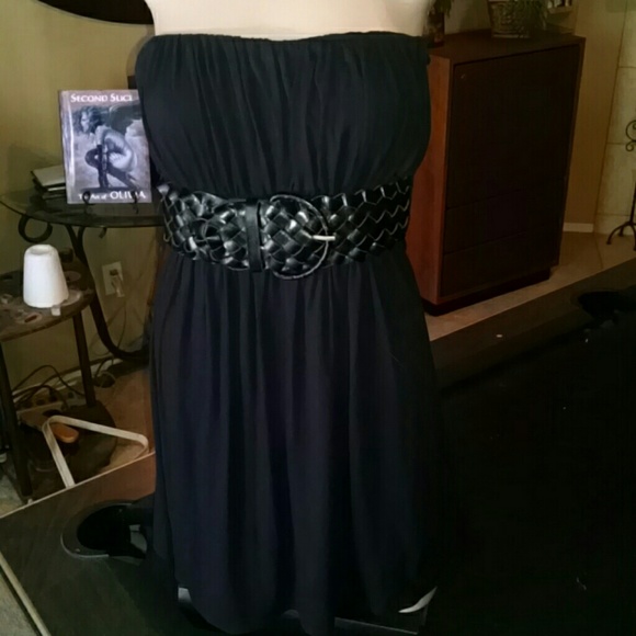 Strapless lil black dress!!!!!