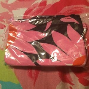 NWT Vera Bradley zip ID case