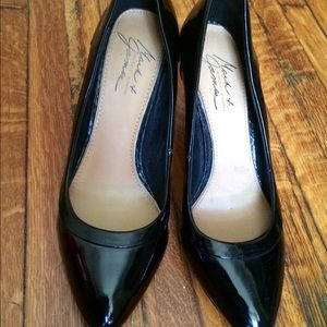 SOLD Badgley Mischka black patent leather pumps