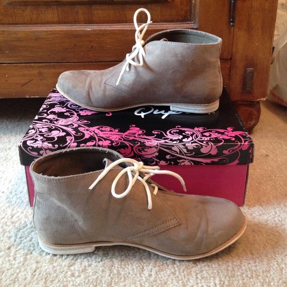 Taupe suede Qupid booties
