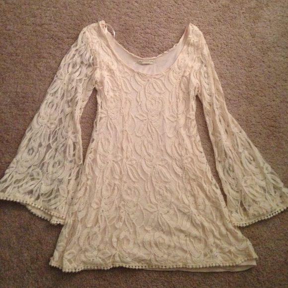 Cream lace dress - Picture 1 of 2