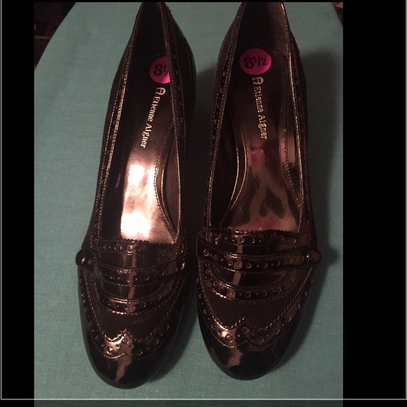 Etienne Aigner shoes