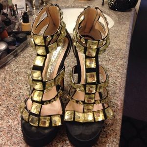 ⬇️ reduced ⬇️ Chinese laundry shoes