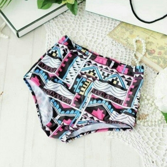 Aztec Bikini Set - Picture 3 of 4