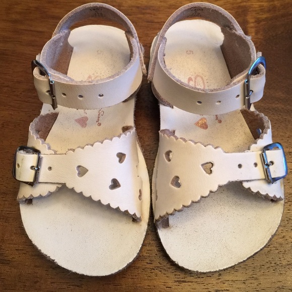 salt water sandals sweetheart
