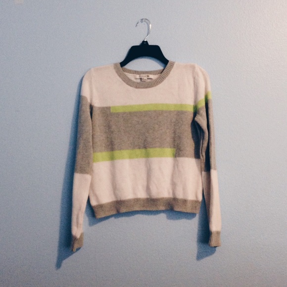 Forever 21 White Grey and Green Sweater