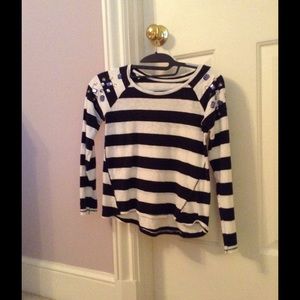 Jessica Simpson shirt