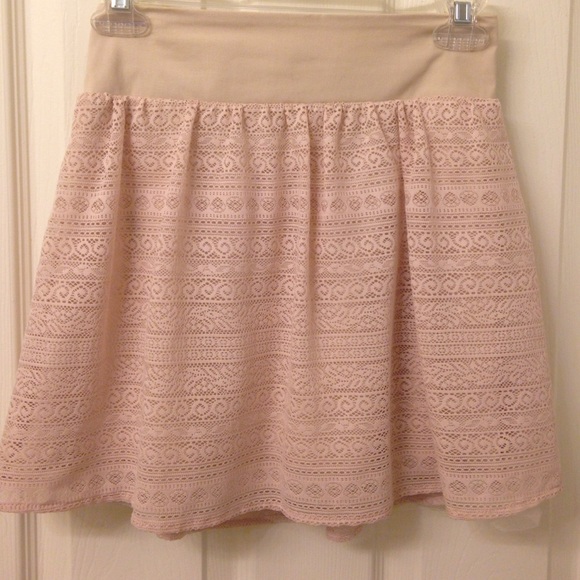 Delia's lace nude skirt
