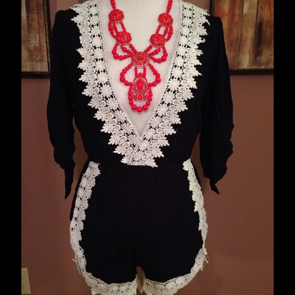 🚫S O L D🚫 NWOT Super Sexy Beach Romper - Picture 2 of 3