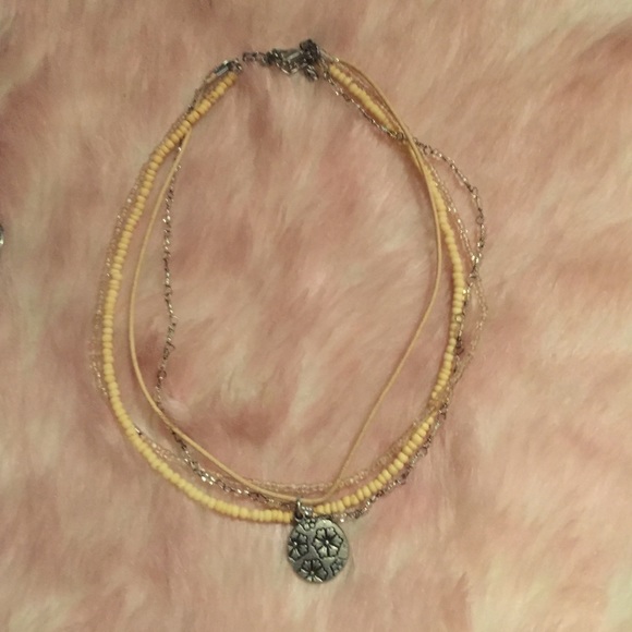 necklaces - Picture 4 of 4