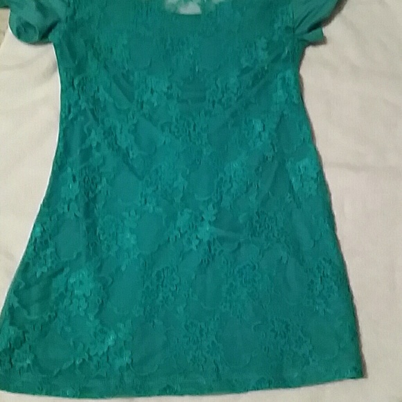 Juniors aqua lace back top size Small - Picture 3 of 4