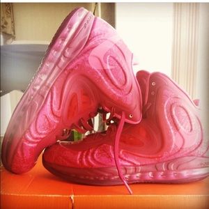 Nike Hyperposites size 9.5