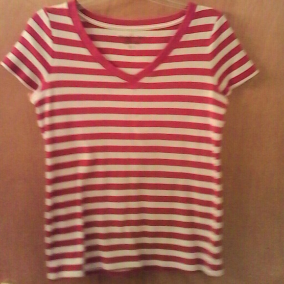 Short sleeve and white and red striped shirt
