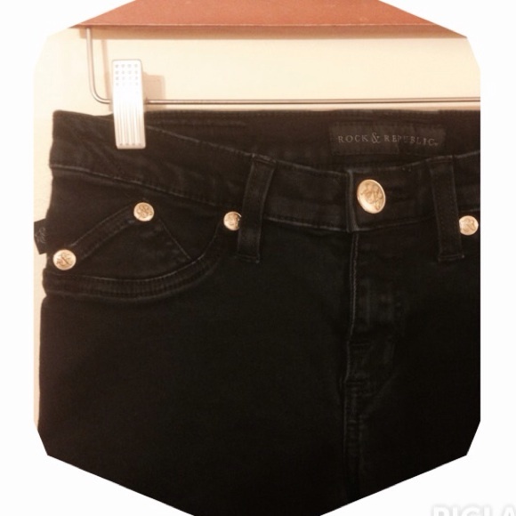 Rock & Republic Black Skinny Jeans