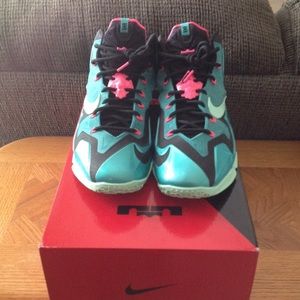 Lebron 11's South Beach Edition