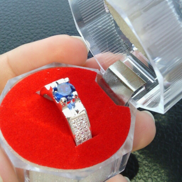New 925 Sterling Silver Blue CZ Gemstone Fahion