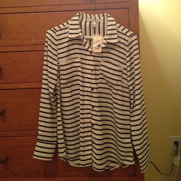 Never worn! Small Striped Forever 21 Blouse