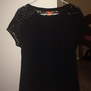 Women's Black Shirt