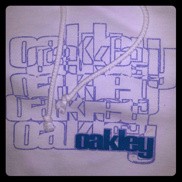 Brand new Oakley hoodie