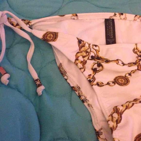 BLITZ SALE⚡️NWT Kardashian Kollection SWIMWEAR!!! - Picture 4 of 4