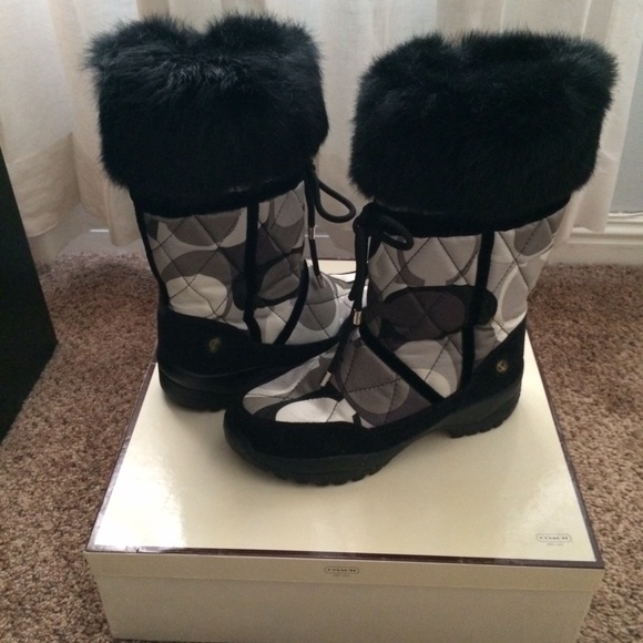 Coach Blk/Wht “Sasha" Winter Boot