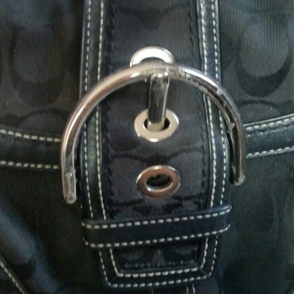 Authentic Coach shoulder bag - Picture 2 of 4